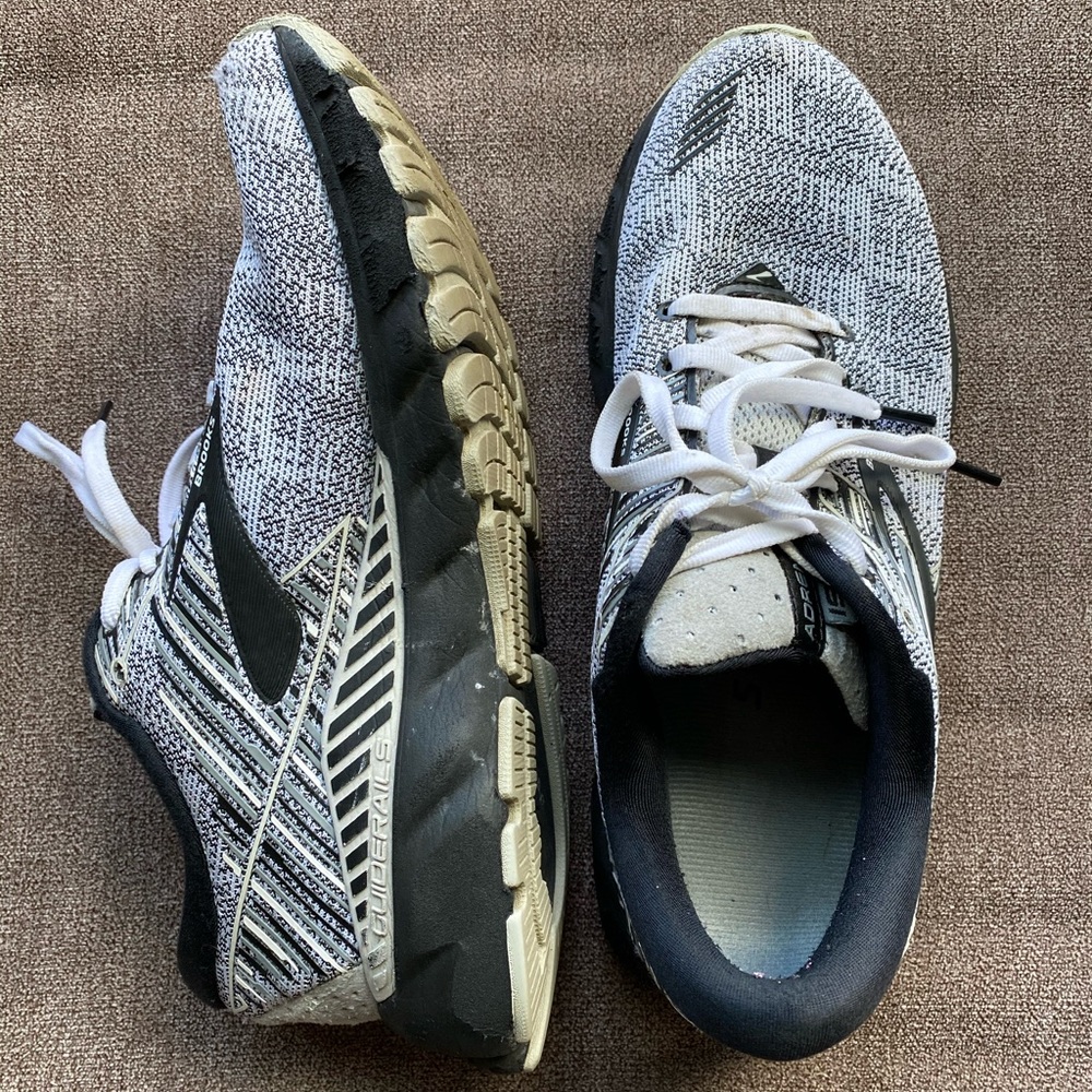 Brooks Adrenaline 19